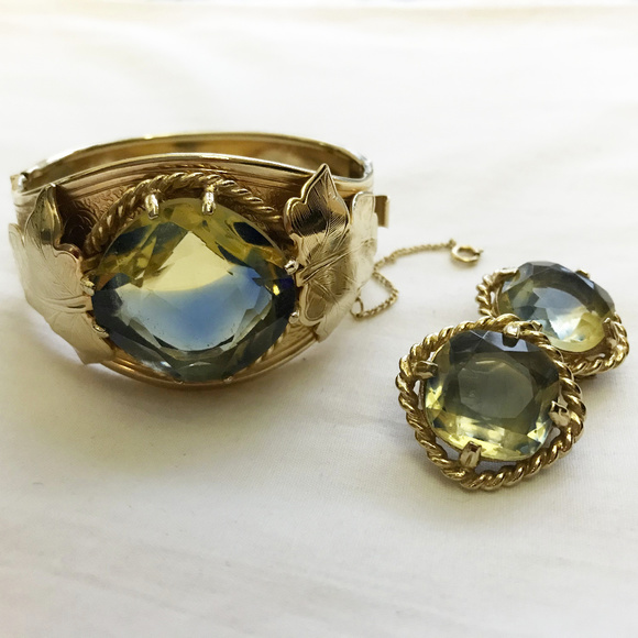 SARAH COVENTRY Rare Gold Bracelet & Earrings Set - Picture 2 of 8